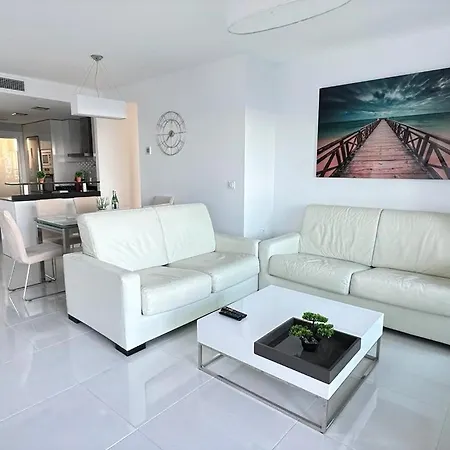 Sea Senses Luxurious Firstline Apartment *