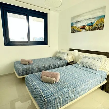Sea Senses Luxurious Firstline Apartment *