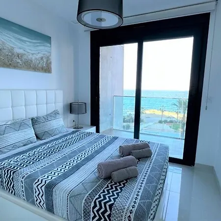 Sea Senses Luxurious Firstline